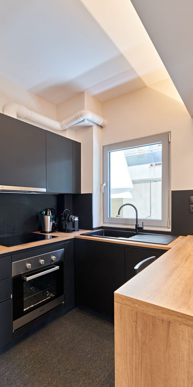 Modern compact kitchen